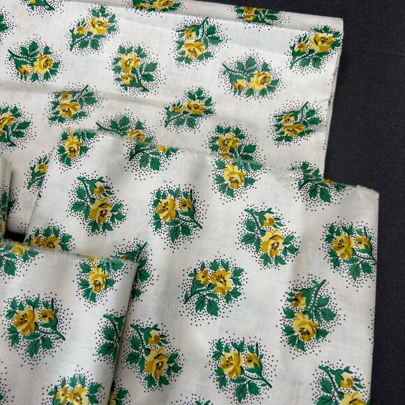 Polished Cotton Fabric Yellow Floral 4 Pieces See Description for Measurements - Picture 3 of 6
